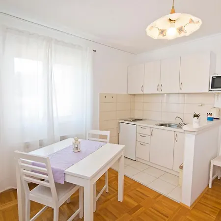 I Sobe Josica Apartment *