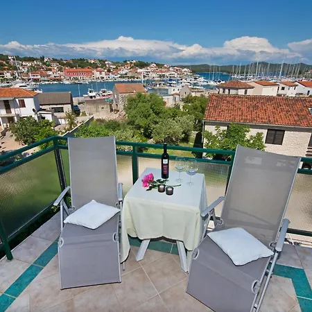 I Sobe Josica * Езера