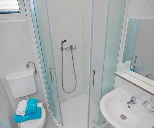 I Sobe Josica * Jezera