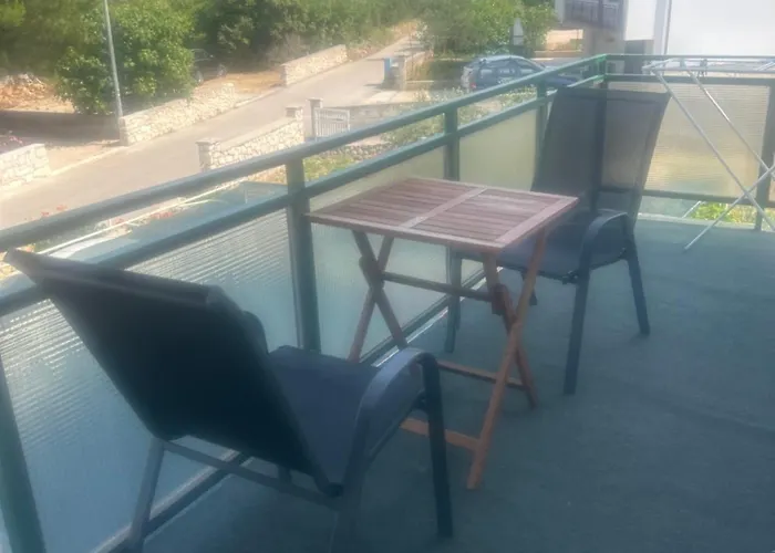 Apartman I Sobe Josica Jezera